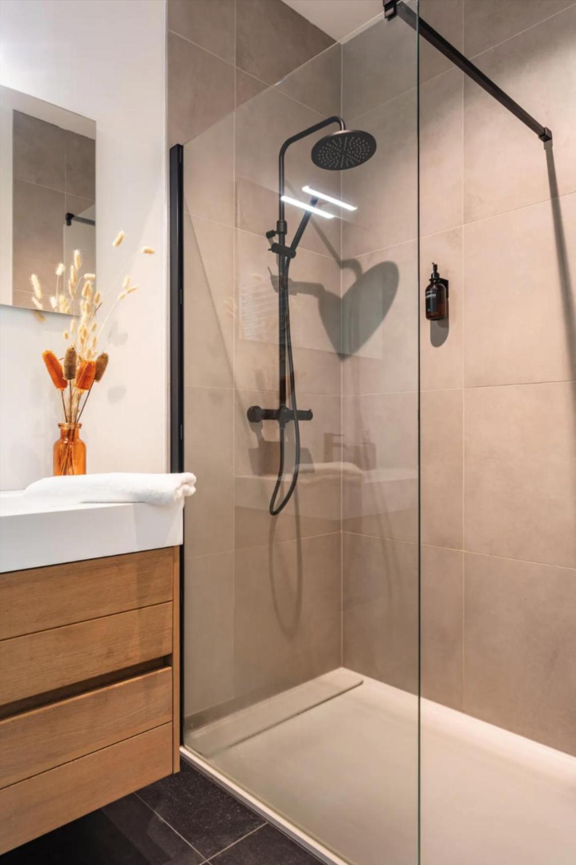Sunny Haven Apartment แอนต์เวิร์ป ภายนอก รูปภาพ